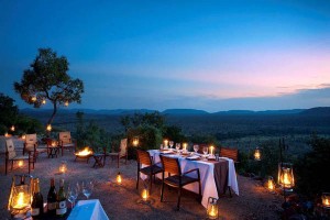 Morukuru lodge South Africa candle light diner Cottona tablecloth